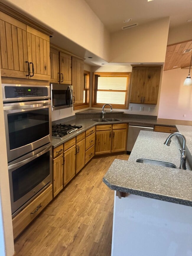 Photo - Beautiful 4-Bedroom Home on Acreage | Peac...