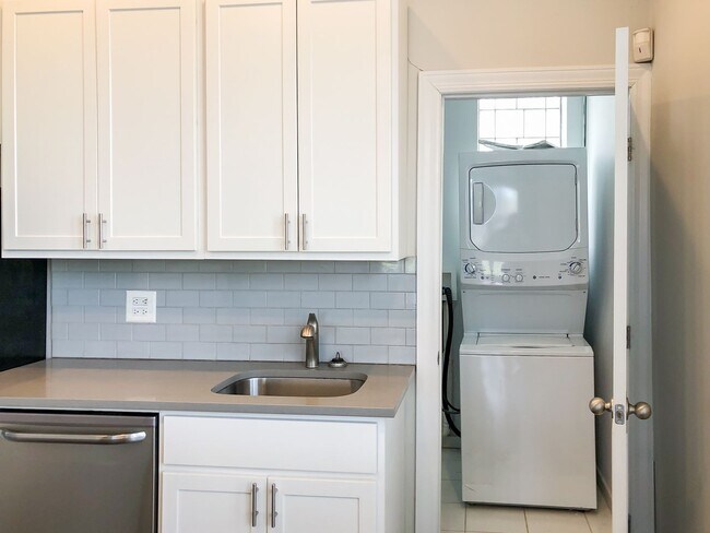 Photo - 3854 N Southport Ave Unidad 3