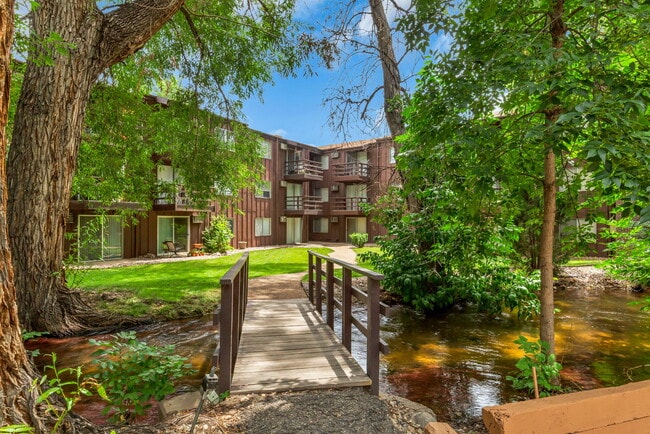 Building Photo - The Cove Rental