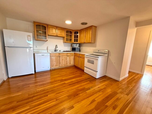 Photo - 20 Riverside St Unit 3-1