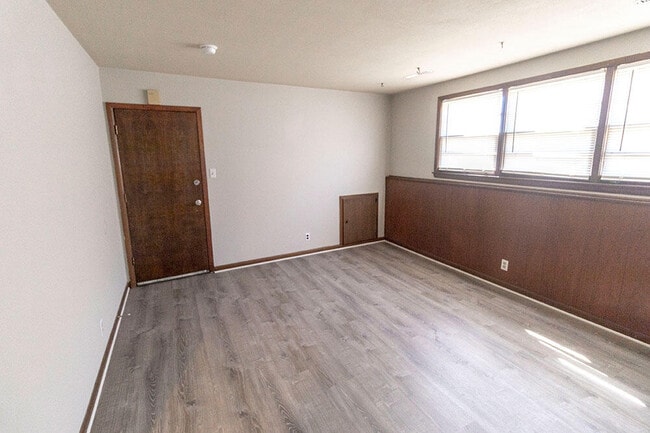 Photo - 1804 Sylvan Ln