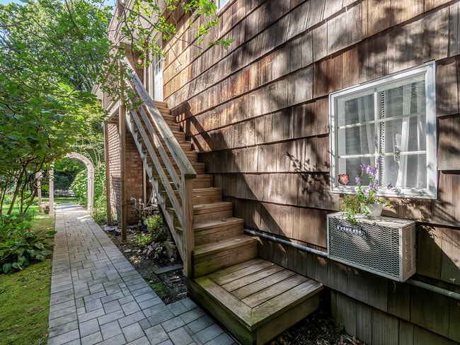 Photo - 15 Albin St