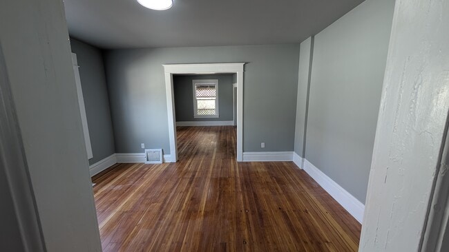 Photo - 1810 Morrie Ave