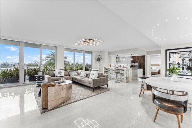 Building Photo - 1180 N Federal Hwy Unit 607