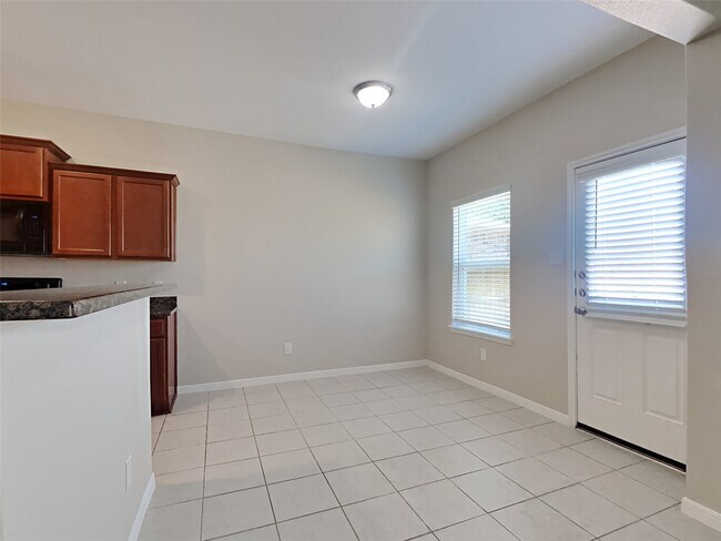 Photo - 692 Totem Trail Dr