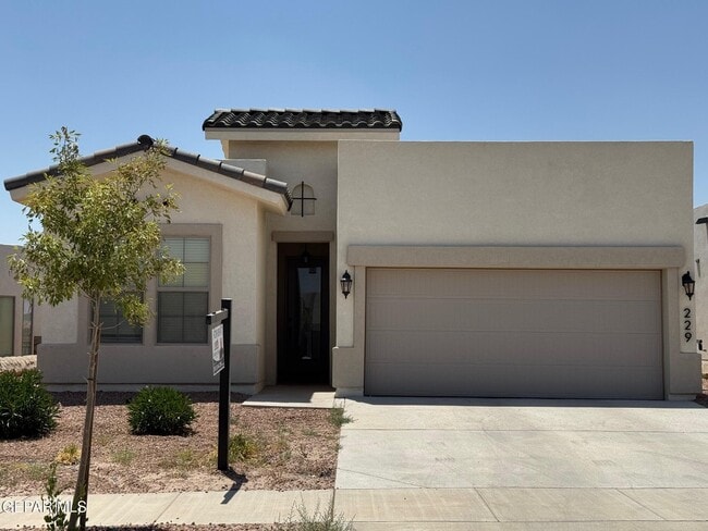 Building Photo - 229 Farnborough St