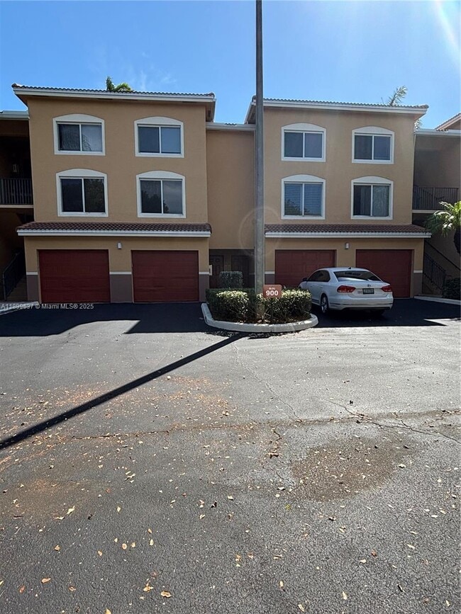 Photo - 900 Scotia Dr Unidad 103