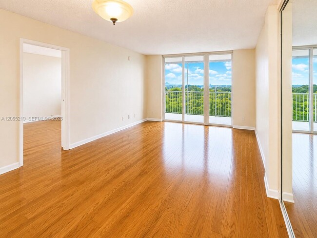 Photo - 250 Jacaranda Dr Unit 805