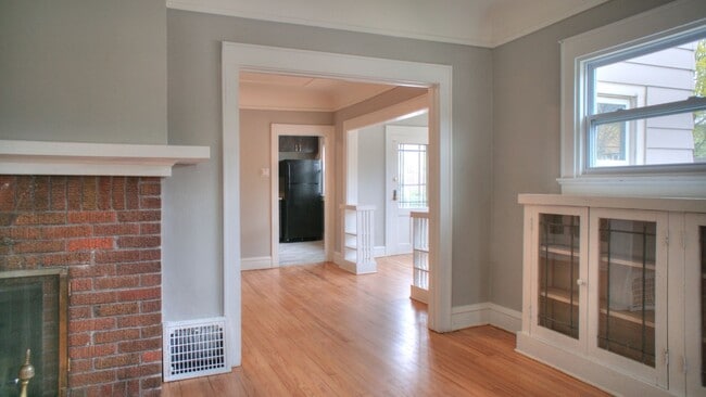 Photo - 2865 N Frederick Ave