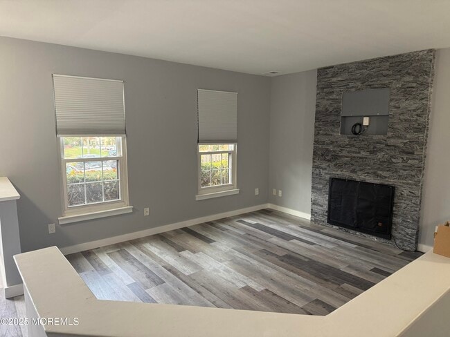 Photo - 87 Deptford Ct