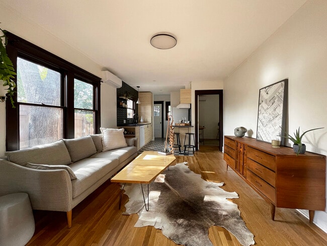 Building Photo - 204 N Avenue 55 Rental