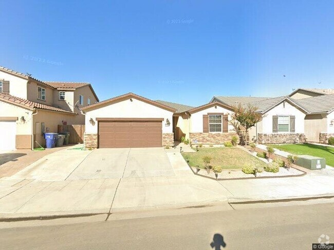 Building Photo - 7093 N La Paz Ave Rental