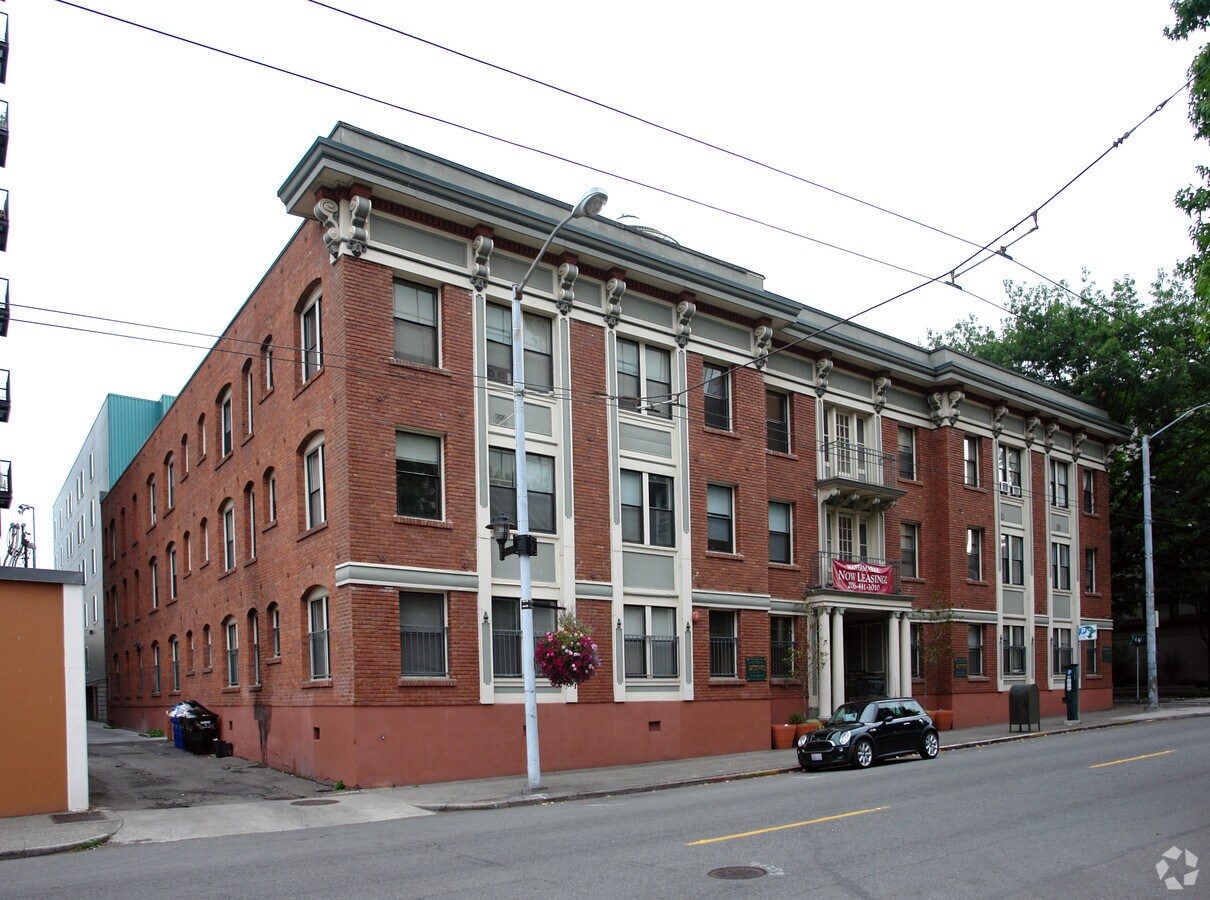 Watermarke Apartments Seattle, WA