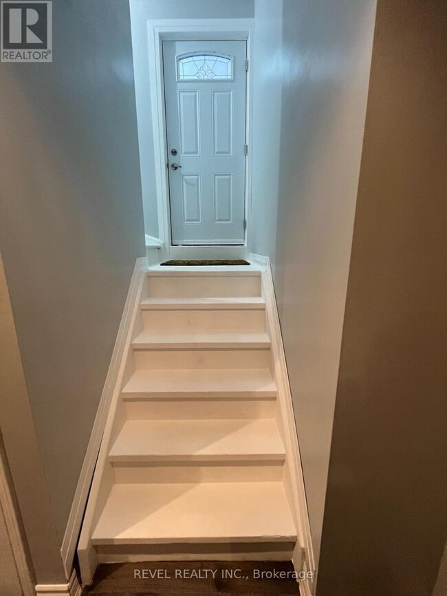 Photo - 194 Willowbrook Dr