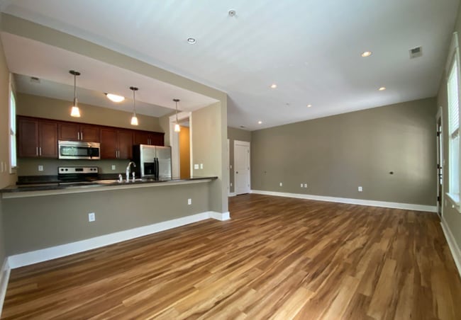 Photo - 425 E Hillside Dr Unit 4
