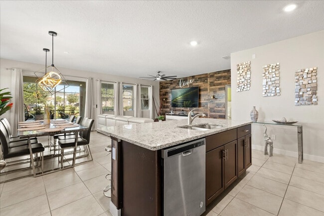 Photo - 7850 Oak Reflection Lp Unit SI ID1516265P