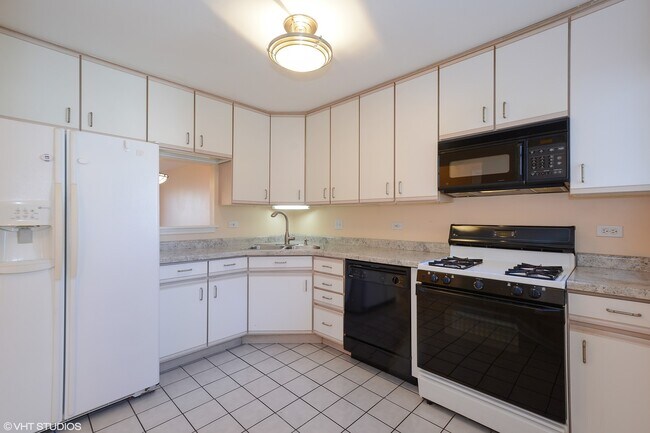 Photo - 1560 N St Marks Pl