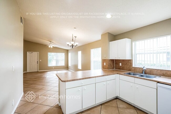 950 SW 164th Ave
