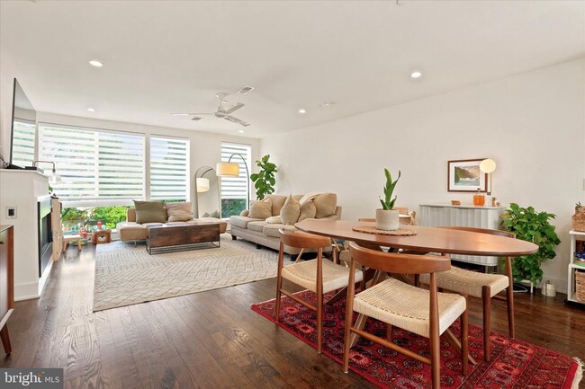 Photo - 965 N Lawrence St