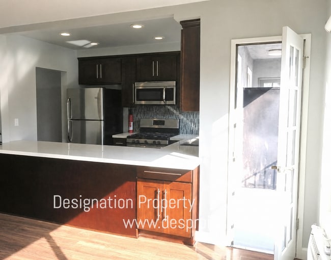Photo - 7638 Hampton Ave Unit 09
