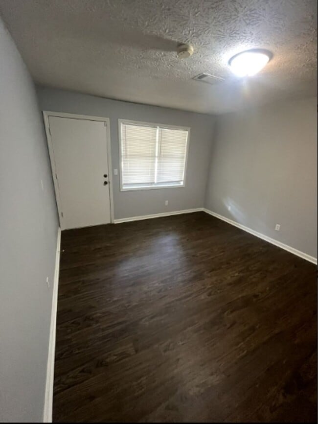 Photo - 3 Bed 1 Bath House