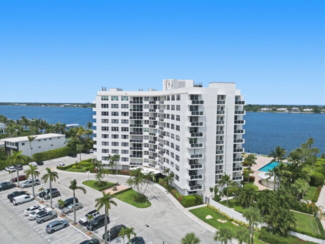 Building Photo - 2800 N Flagler Dr Unit 410