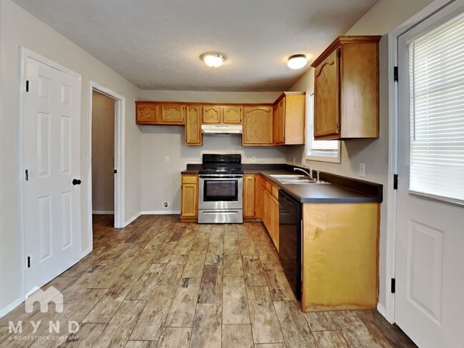 Photo - 1003 W Snider St