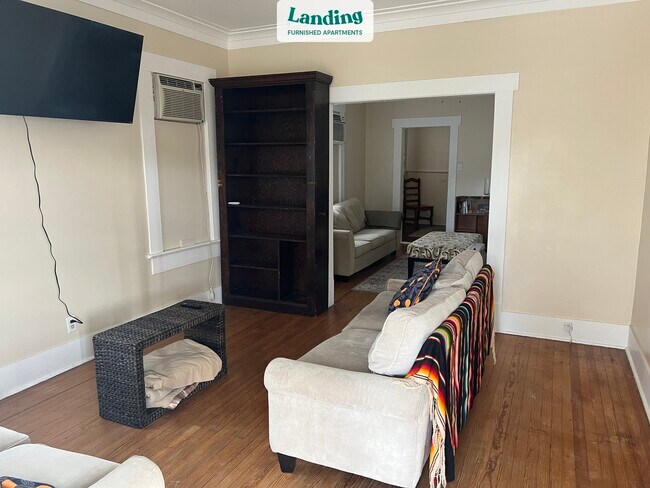 Photo - 840 E Guenther St Unit 0.1313892
