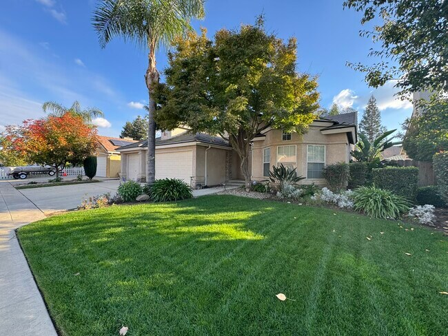 Photo - 2829 E Ryan Ave