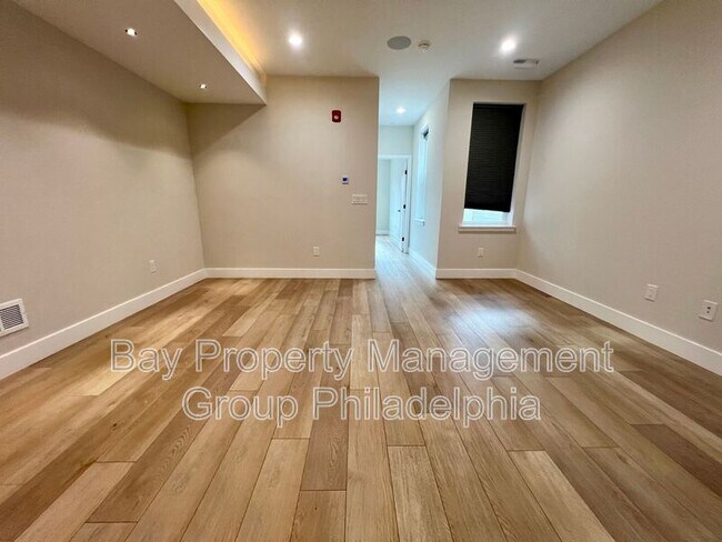 Photo - 626 W Norris St Unidad 2