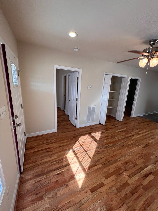 Photo - 3200 Rosewood Ave
