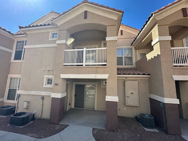 Building Photo - Beautiful 2 bedroom condo for rent.