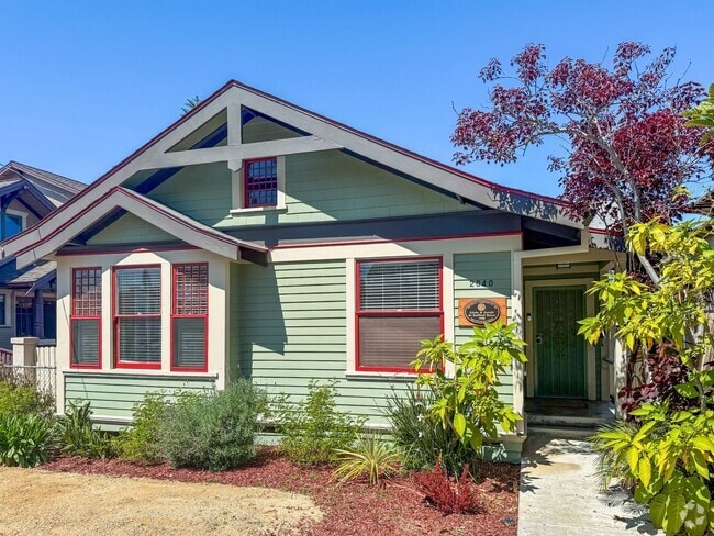 Building Photo - Charming 2BR/1BA in San Diego Available Now! Rental