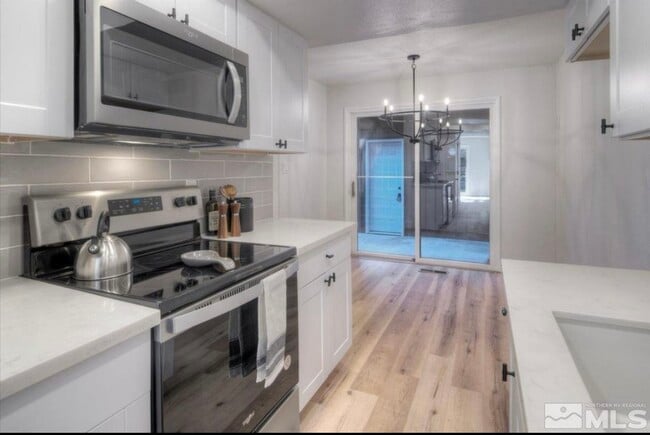 Photo - 2014 Branch Ln