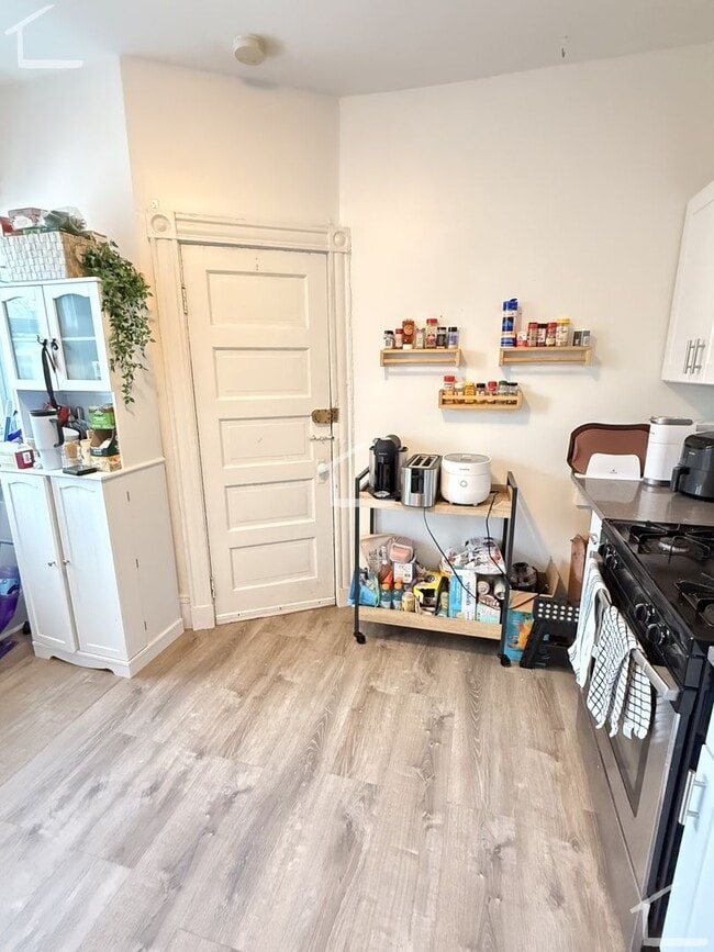 Photo - 9/1 No Fee! Spacious 3BR w/parking & heat included!