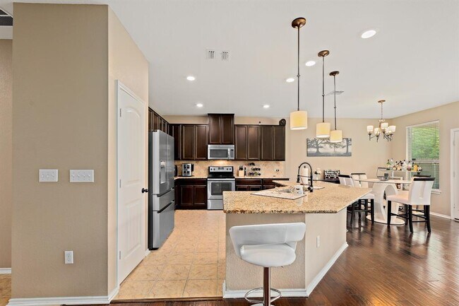 Photo - 1501 Arial Dr