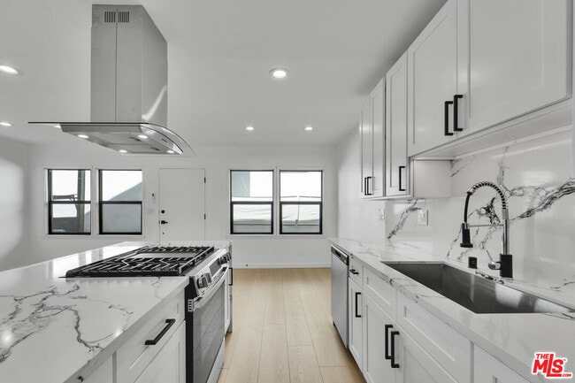 Photo - 926 N Spaulding Ave Unidad 2