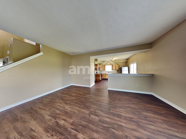 Photo - 5824 Twin River Ln