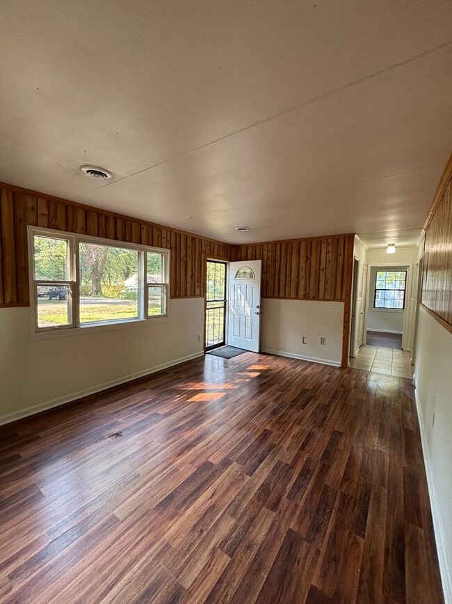 Photo - 3 bdrm 1 Bath home near Millington Elementary