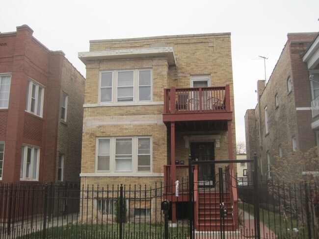 Building Photo - 4730 N St Louis Ave Unit G