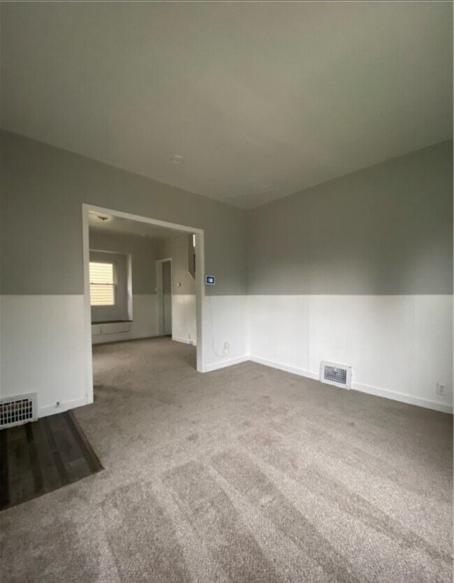 Photo - 3218 W 112th St Unit Front