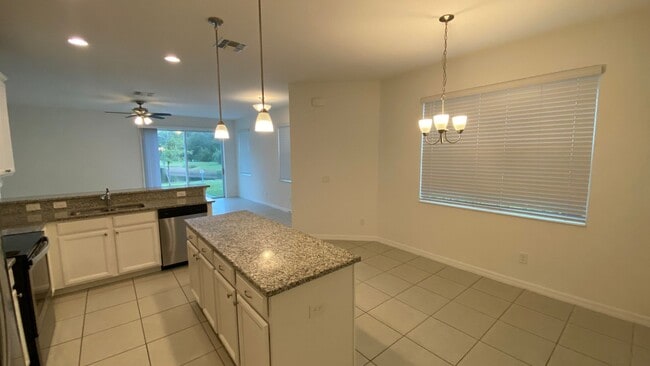 Photo - Corner Lot!! 3BD/2.5BA Town Home in Goldenrod Reserve in Orlando!
