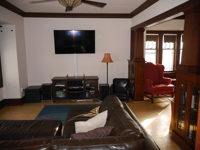 Photo - 1533 N 50th Pl
