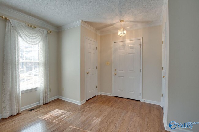 Photo - 313 Kensington Ct SW Unidad 313