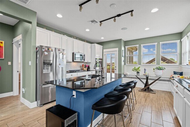 Photo - 3202 Betony St