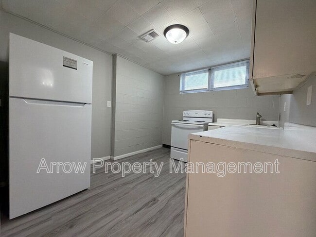 Photo - 2049 Worthington Ave