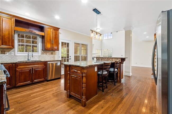 Photo - 2624 Crest Valley Dr
