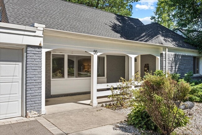 55 Warwick Rd