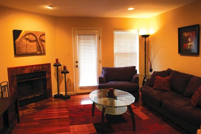 Living Room - 903 Quail Meadows Ct Townhome