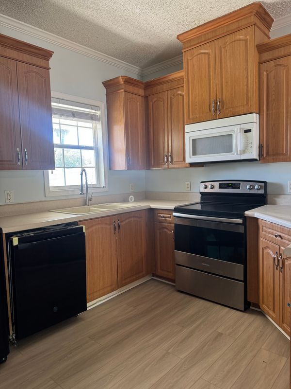 Photo - 1130 Grapefruit Rd SE